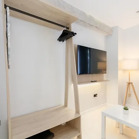 Elegante Y Luminoso En - Apto 2 By Apartment