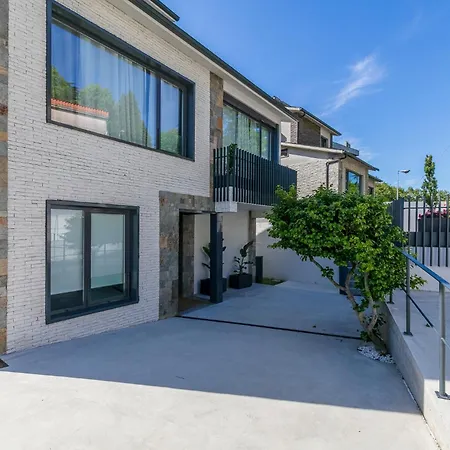 Elegante Y Luminoso En - Apto 2 By *